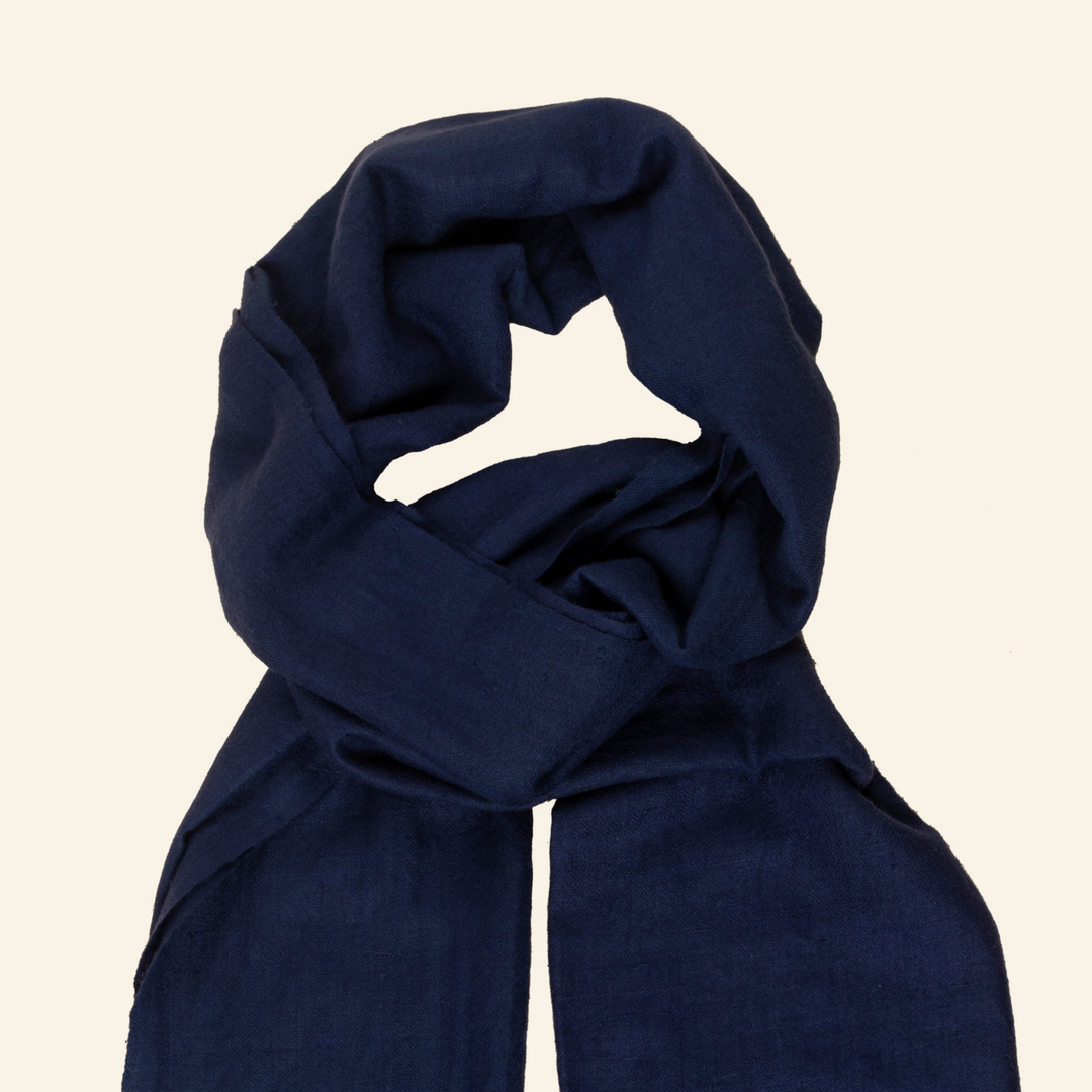 Men's Navy Blue Cashmere Scarf | HeritageModa